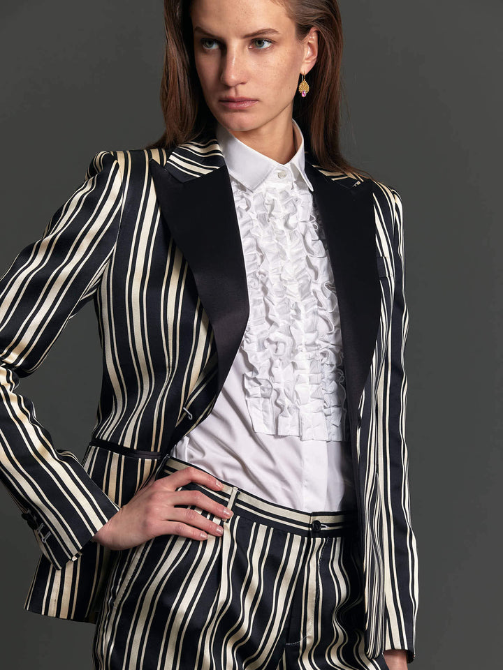 Women's Ruffle Front Cotton Shirt In White - Nigel Curtiss