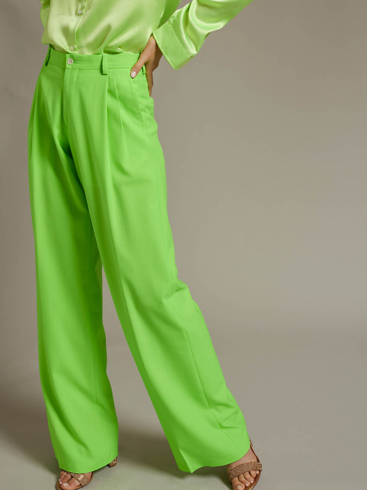 Women's Lightweight Cool Wool Pleated Pant In Lime Green - Nigel