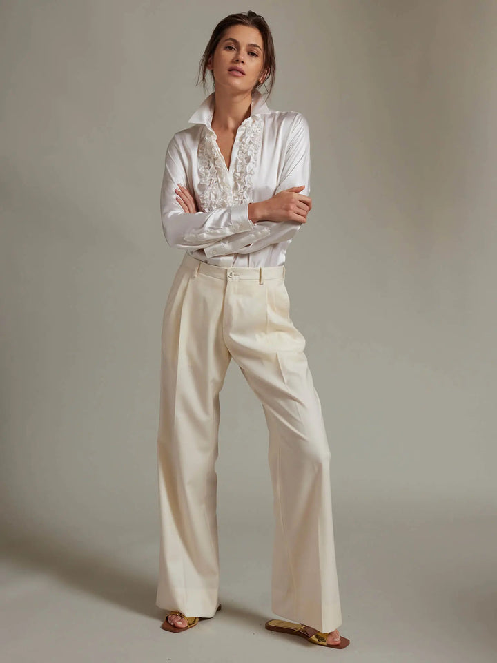 Women's Ruffle Front Silk Shirt In Ivory - Nigel Curtiss